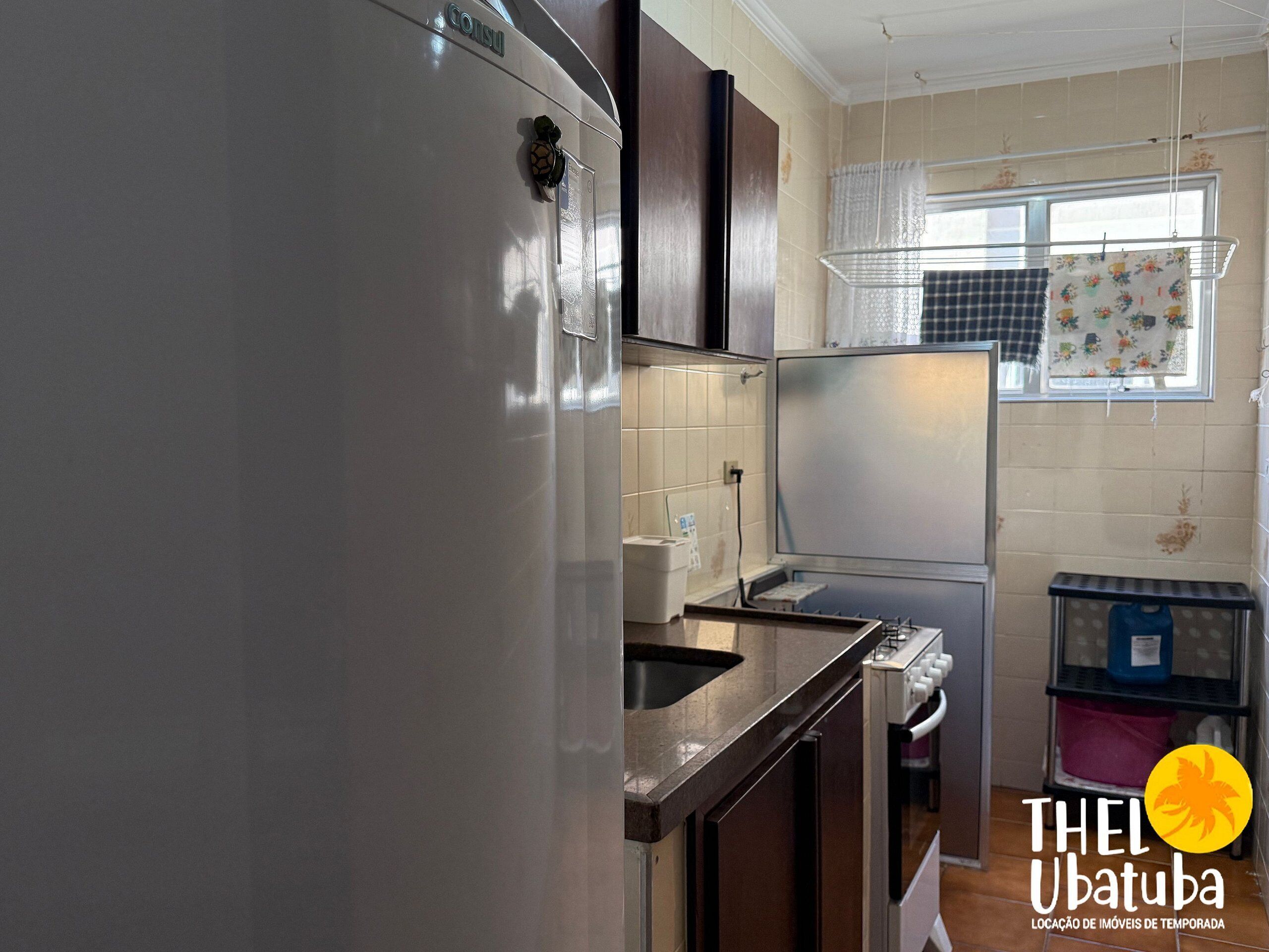 Réfrigérateur, micro-ondes, four