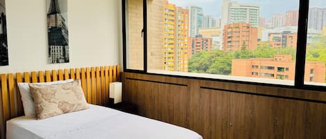 1 soverom, strykejern/-brett, wi-fi og sengetøy