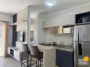 Fridge, microwave, oven, cookware/dishes/utensils