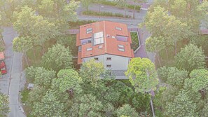 المنشأة من الخارج