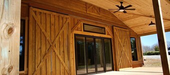 Serenity Barn, cozy barn-dominium with a great locatoin