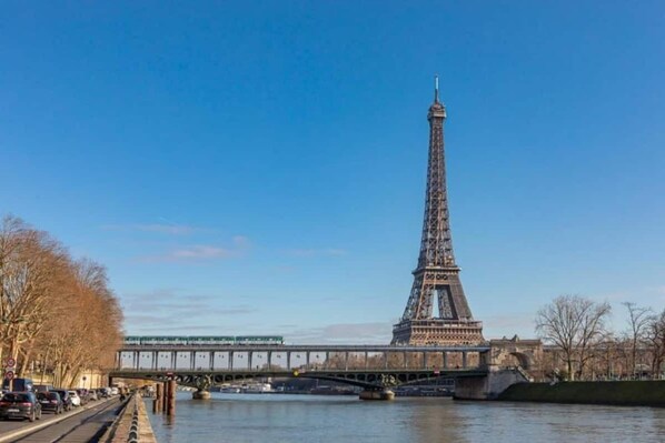 Point of interest - Charmant Appartement Près de la Tour Eiffel (Paris)