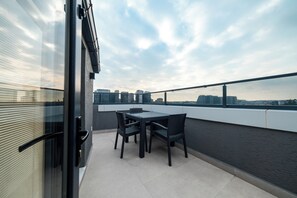 Deluxe Balcony City view suite | Vista balcone