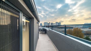 Deluxe Balcony City view suite | Blick vom Balkon