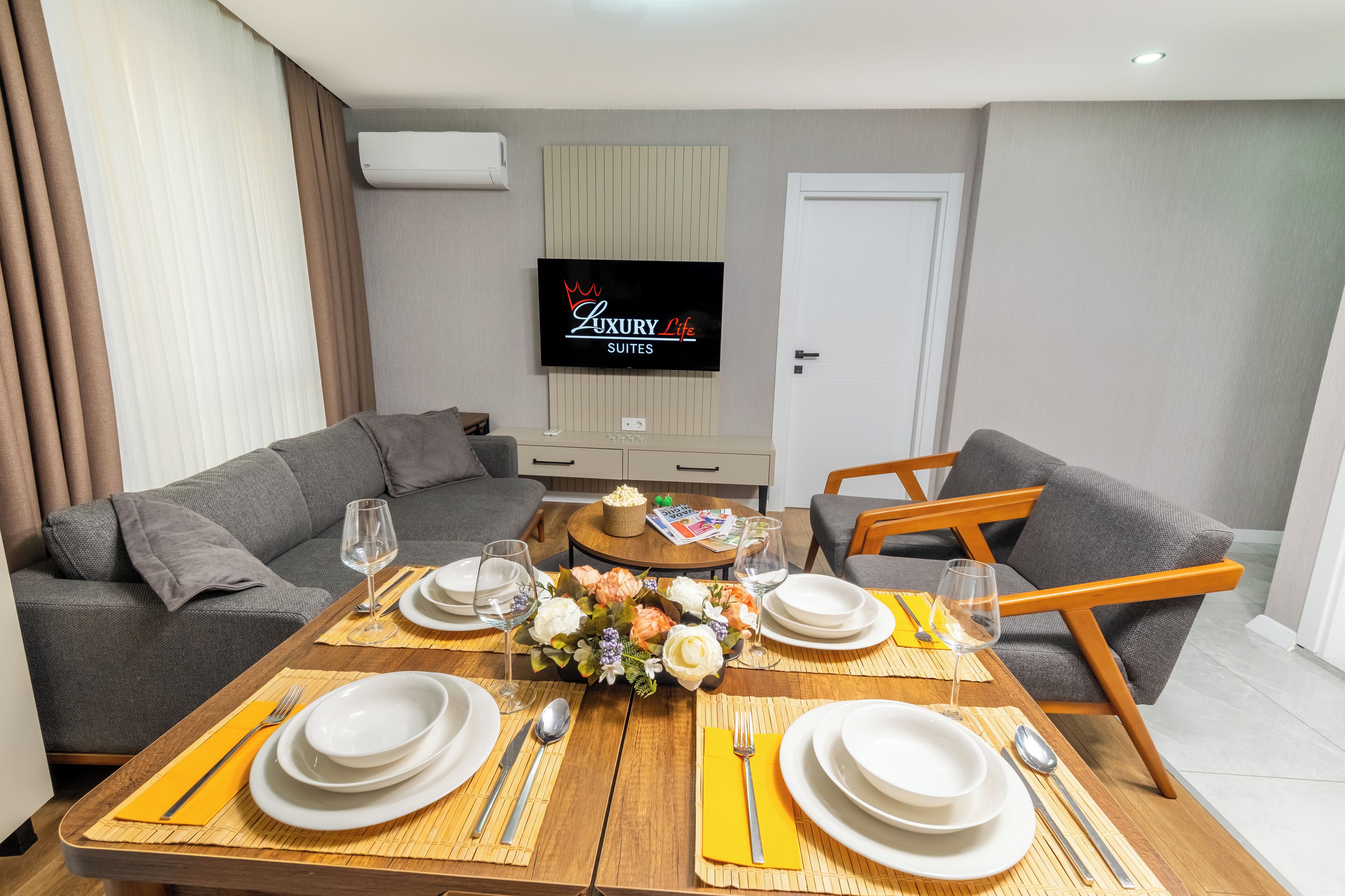 Photo - Luxury Life Suites
