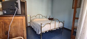 Apartment | 1 bedroom, desk, iron/ironing board, free WiFi - Casa Matilda Old Style (Rome)