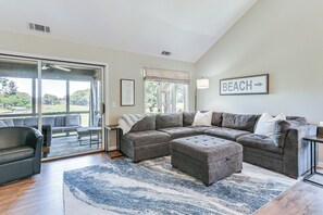 Villa (2 Bedrooms) | Interior - Modern Hilton Head Island Villa w/ Pool Access! (Hilton Head Island)