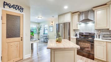 Mökki (3 Bedrooms) | Sisätilat