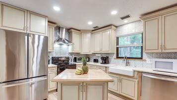 Cottage (3 Bedrooms) | Interior