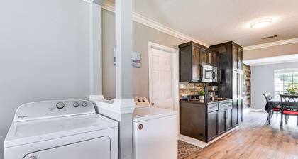 Fort Walton Beach Home w/ Grill: 4 Mi to Beach!