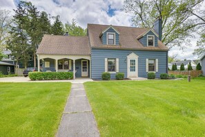 House (4 Bedrooms) | Front of property - Walkable Thiensville Retreat Near Hiking! (Mequon)