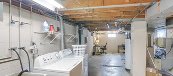 Lake Erie Family Getaway in Amherst: Pets Welcome!