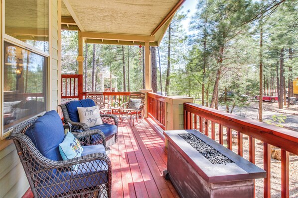 House (3 Bedrooms) | Interior - Walk to Rainbow Lake: Peaceful Cabin w/ Fire Pit (Lakeside)