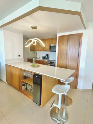Private kitchen - Enjoy Paradise in Juan Dolio on my Beachfront Apartment (Playa Juan Dolio)