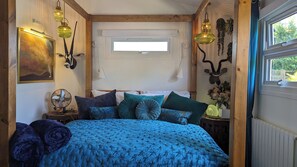 1 chambre, bureau, fer et planche à repasser, Wi-Fi gratuit