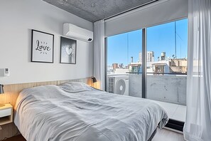 Apartment | 1 bedroom, Egyptian cotton sheets, premium bedding, down comforters