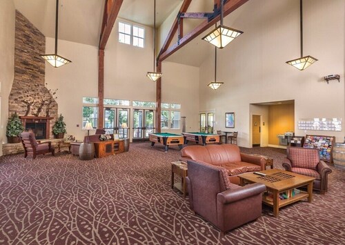 Sonoma | Wine Trails & Pool | 3BR • Sleeps 8