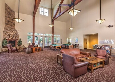 Sonoma | Wine Trails & Pool | 3BR • Sleeps 8