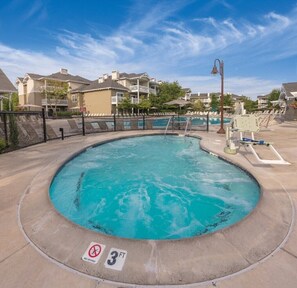 Pool - Sonoma | Wine Trails & Pool | 3BR • Sleeps 8 (Windsor)