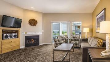 TV, fireplace, DVD player, table tennis