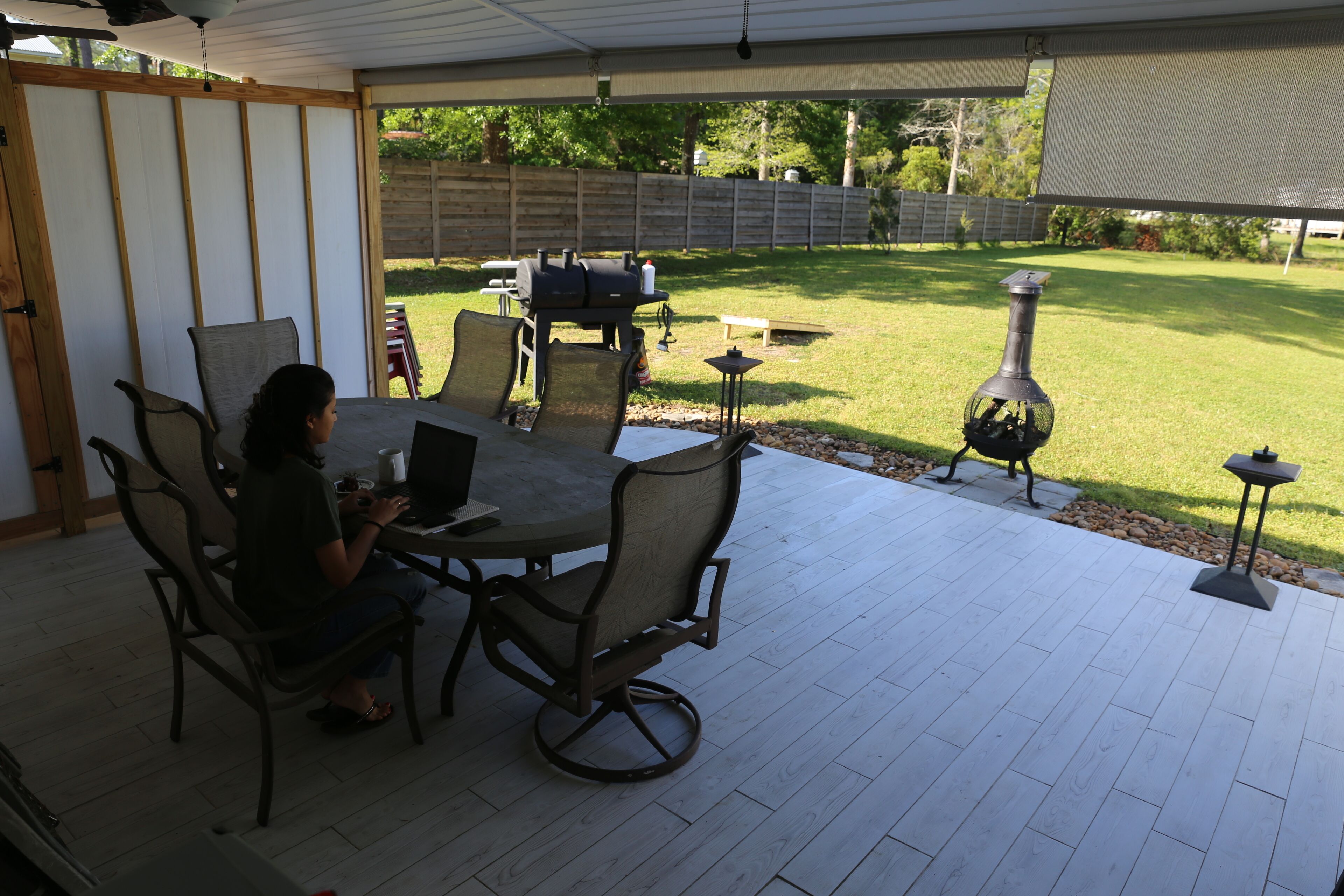 Outdoor dining