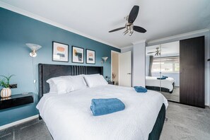 3 Schlafzimmer, Schreibtisch, kostenloses WLAN, Bettwäsche