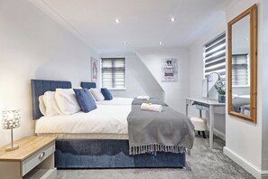 5 habitaciones, tabla de planchar con plancha, cuna de viaje y wifi 