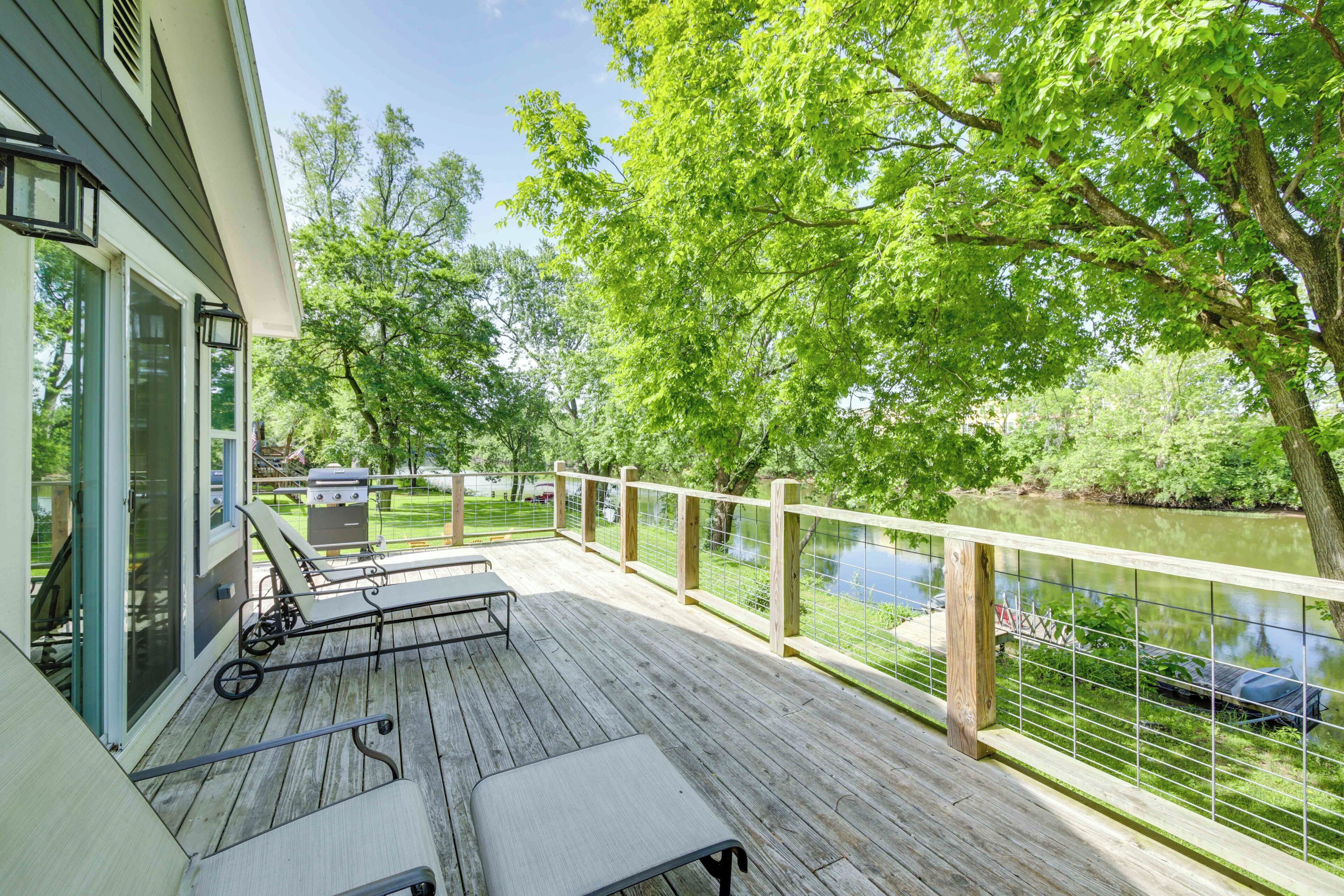 Indianapolis Riverfront Rental w/ Wraparound Deck!