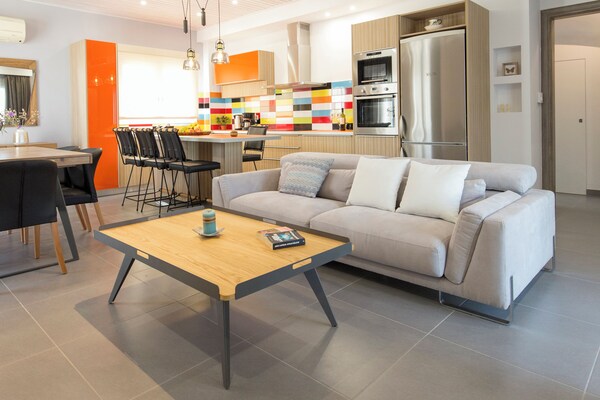 Luxury Holiday Home 4 Bedroom Villa In Paleokastro - Aydın