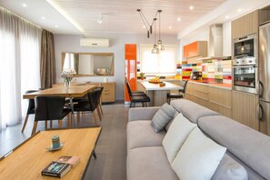 Villa | Living area