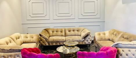 Smart TV, fireplace, music library