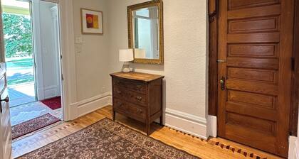 321 Michigan Avenue Historic One Bedroom, One Full Bath Apartment!