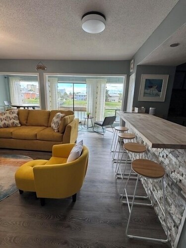 NEW RENTAL ~ Sun Kissed Retreat @ Gulf Terrace