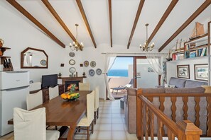 Interior - Comeback Una Mirada al Infinito (Salobreña)