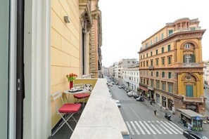 Superior Suite, Balcony, City View | Terrace/patio - Domus Aurea Luxury Suites (Rome)