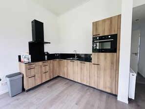 Fridge, microwave, oven, dishwasher - Bungalowpark de Horn - Floresta 213 (Dirkshorn)