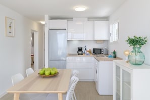 Fridge, microwave, coffee/tea maker, electric kettle