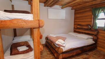 2 bedrooms, internet, bed sheets