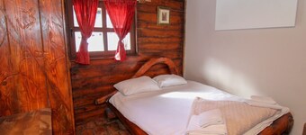 Ethno Village Dolina Mira - Two Bedroom Holiday Home (Trebević)