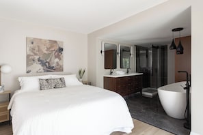 3 chambres, fer et planche Ă repasser, Wi-Fi, draps fournis