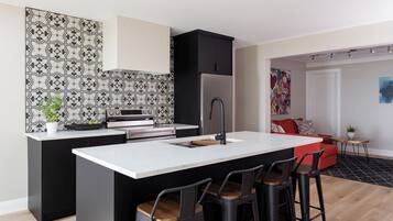 Fridge, microwave, oven, stovetop