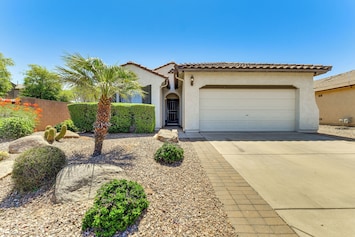 Florence Vacation Rental | 3BR | 2BA | Half Step Required | 1,776 Sq Ft