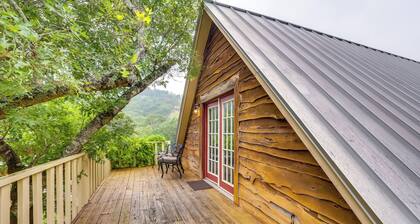 Chic 'Tree House' Studio ~ 24 Mi to Bandera!