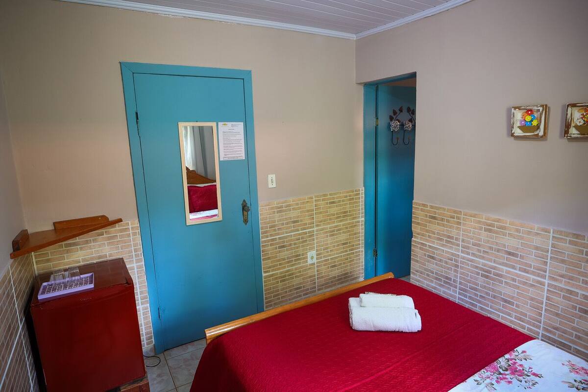 Quarto Casal com Ar Condicionado | Ilmainen Wi-Fi