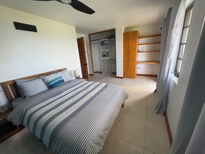 2 slaapkamers, een strijkplank/strijkijzer, wifi, beddengoed