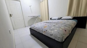 3 dormitorios, tabla de planchar con plancha, wifi y ropa de cama