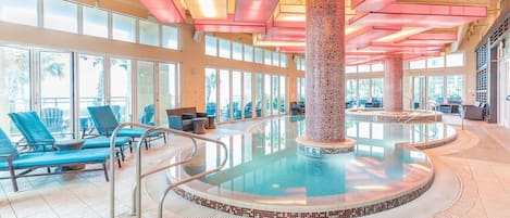 Piscine couverte, piscine extérieure