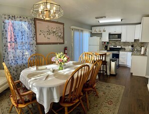 Dining - Beautiful Marlton Home (Evesham)