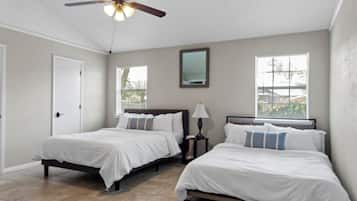 4 bedrooms, desk, iron/ironing board, travel crib