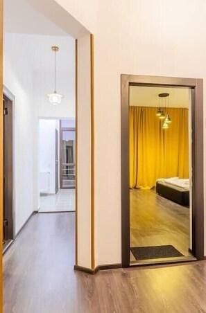 Interior - Château Upscale King Suite with Balcony (București)